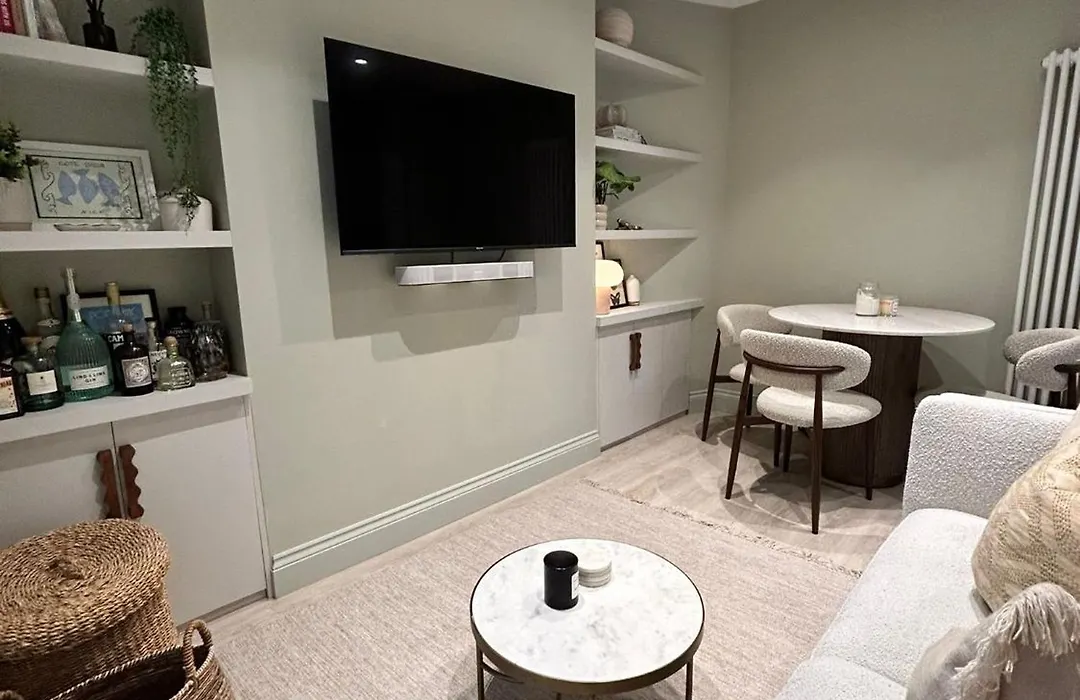 Stunning 1 Bed Apartment Near Fulham Tube-1