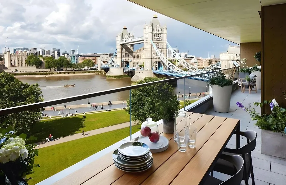 3 Million Pound Luxury Large Tower Bridge Direct Views Sleeps 6-1