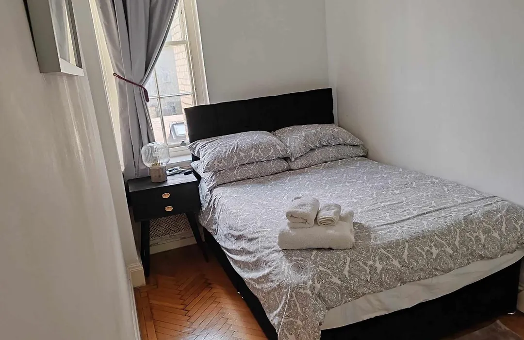 One Bedroom Apartment By Bayswater, Hyde Park-1
