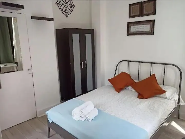 Lovely Studio By Hyde Park- 7-1