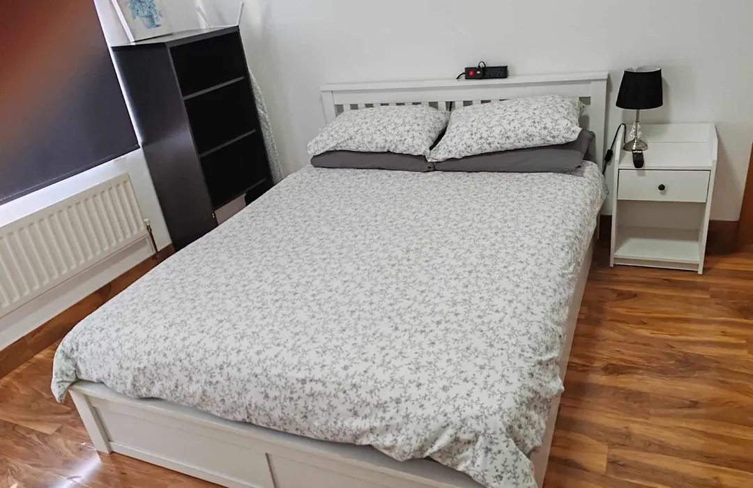 Two Bedroom Apartment In Dollis Hill-1
