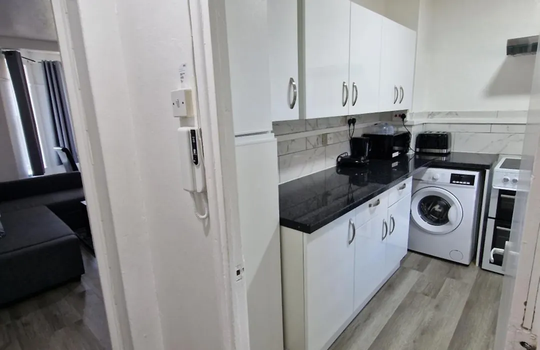 Comfortable 2 Bedrooms Flat In Oval Central London-1
