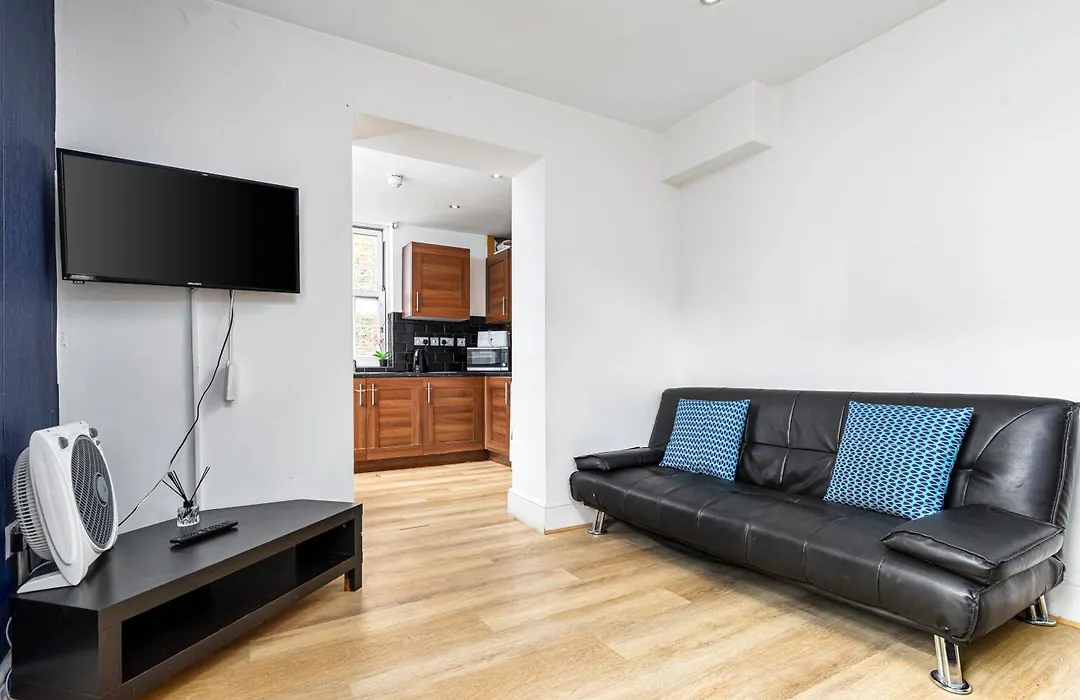 Aldgate Flats-1