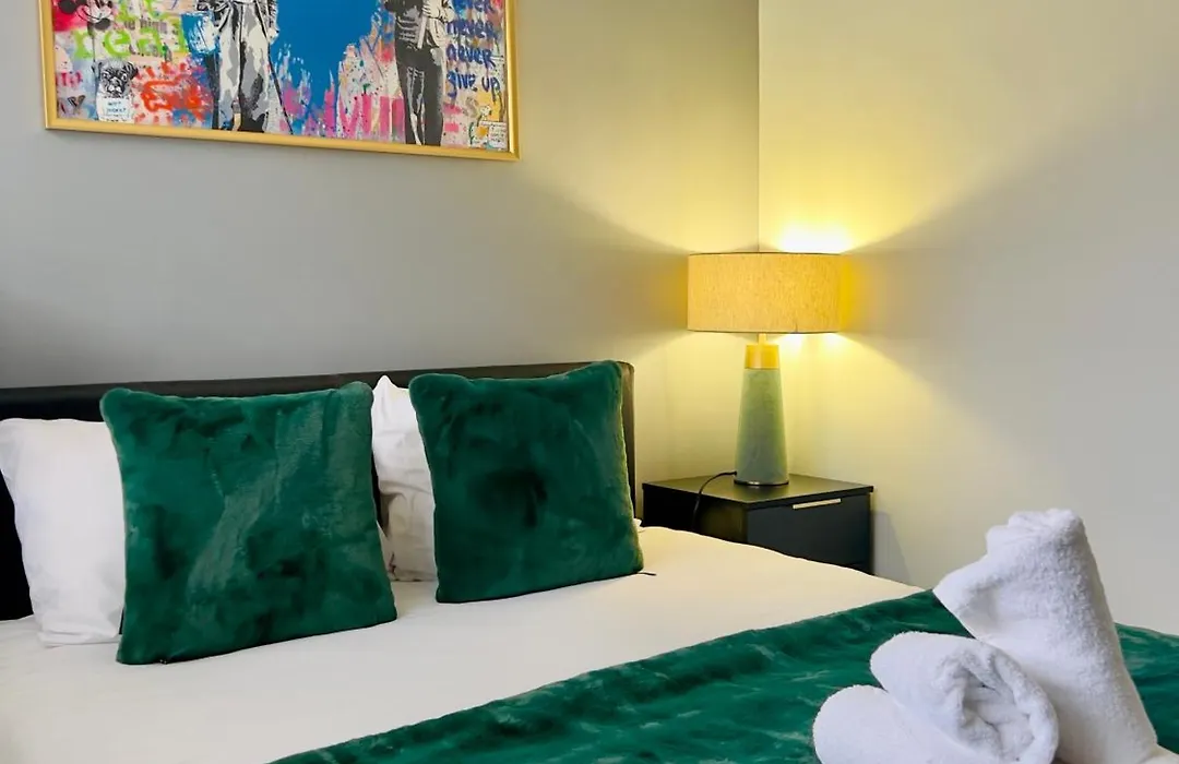 Charming And Spacious 1-Bedroom Flat In Hampstead-1