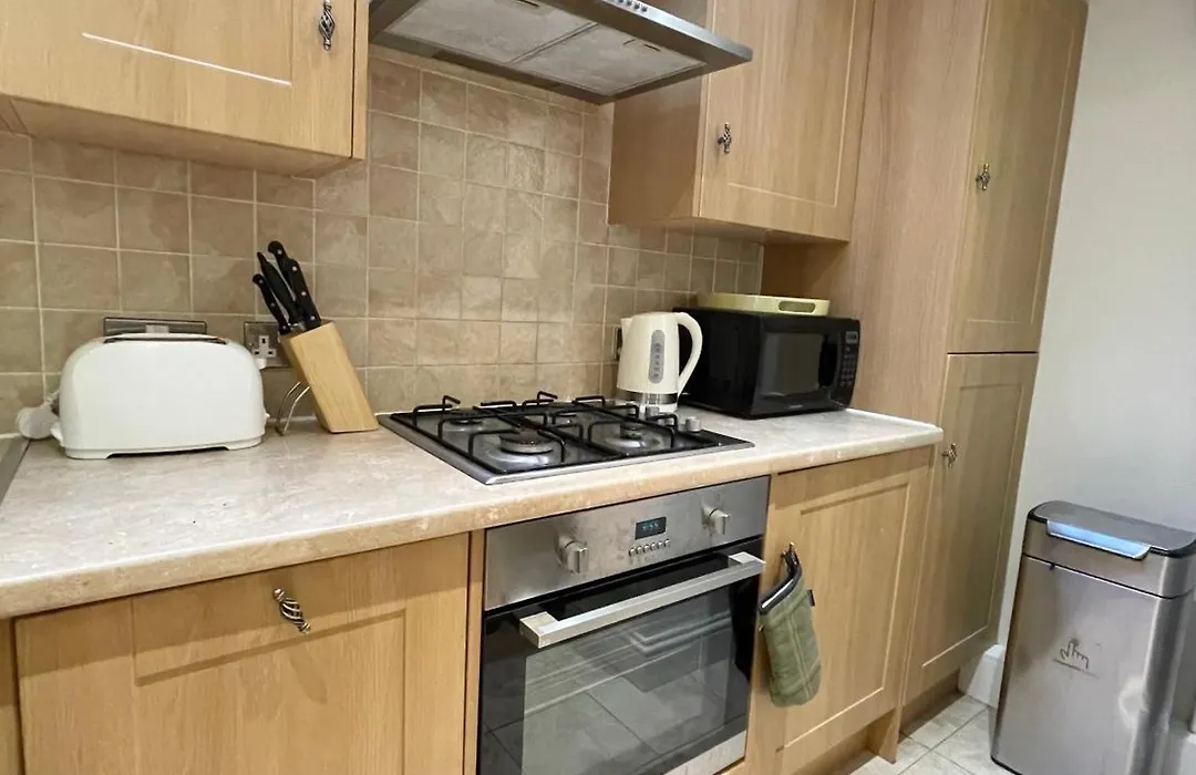 Pimlico Apartment-1