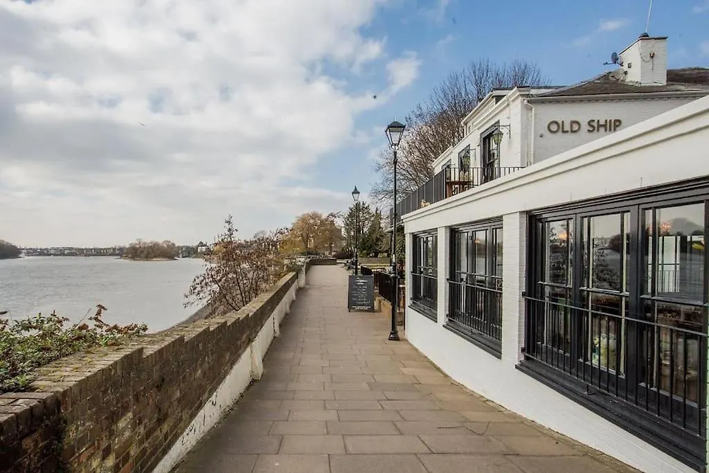 The Urban Green! Cosy Luxury Apartment In Chiswick-1