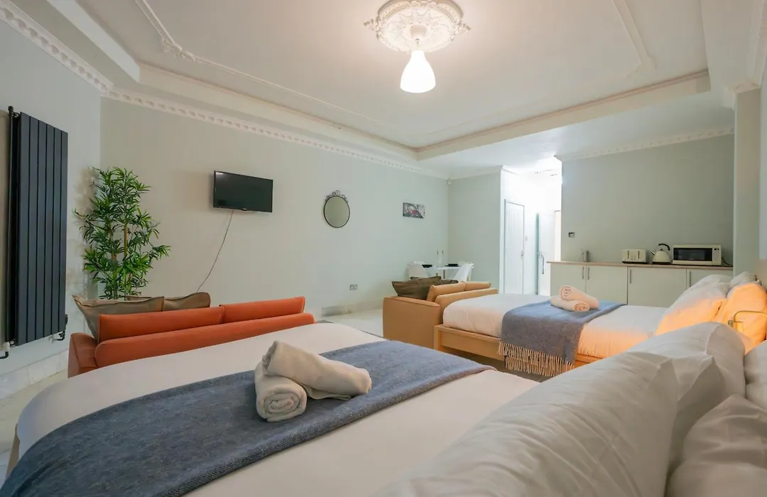 Finchley Road Studios & Apartments By Primecityhosts-1