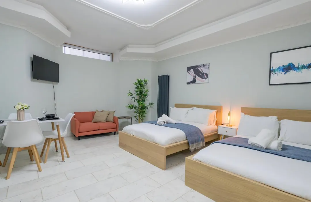 Finchley Road Studios & Apartments By Primecityhosts-1