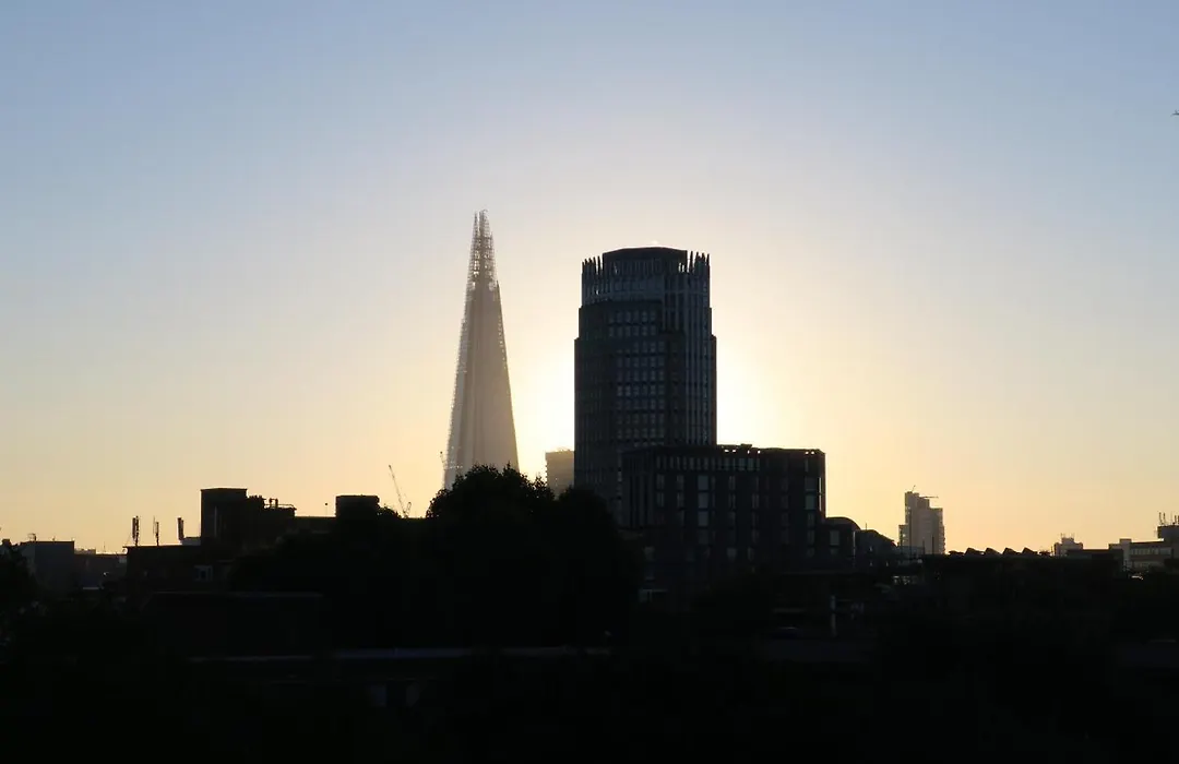 Sarinelli House Big Ben Moments-1