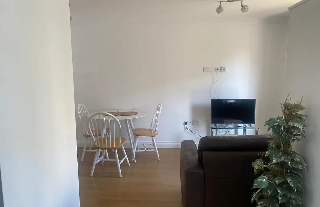 Flat 1 Emmanuel Court-1