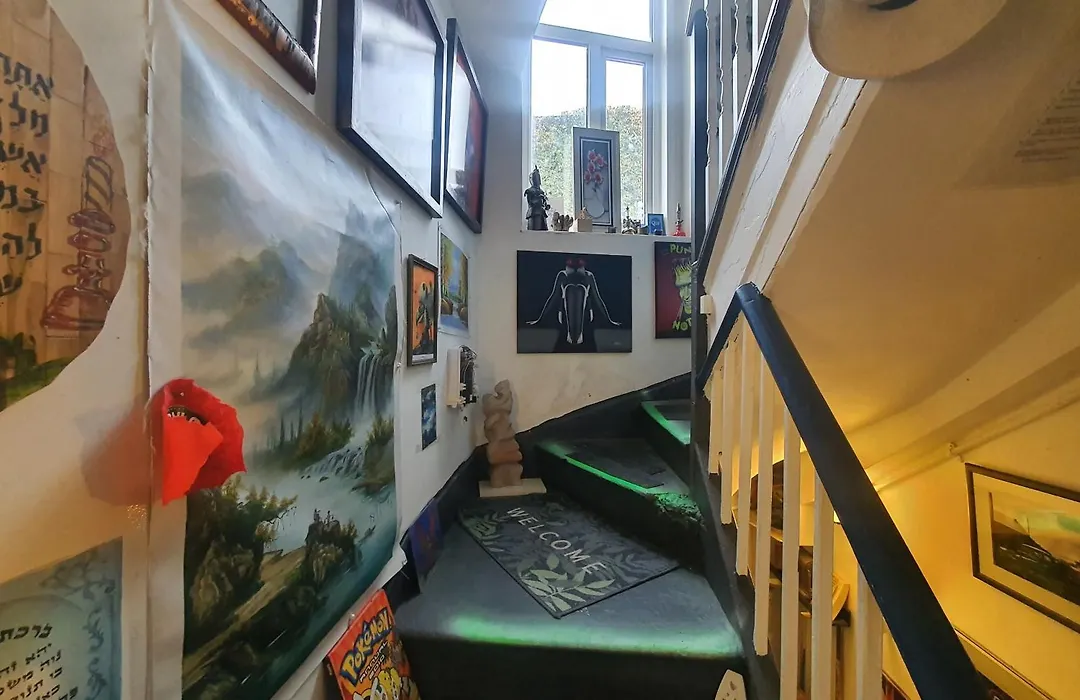 Cyber-Art studio in Camden-1