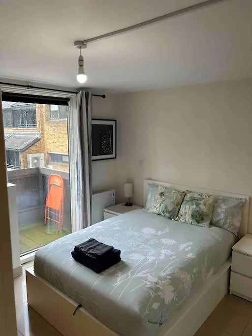 2-Bedroom Portobello Apartment-1