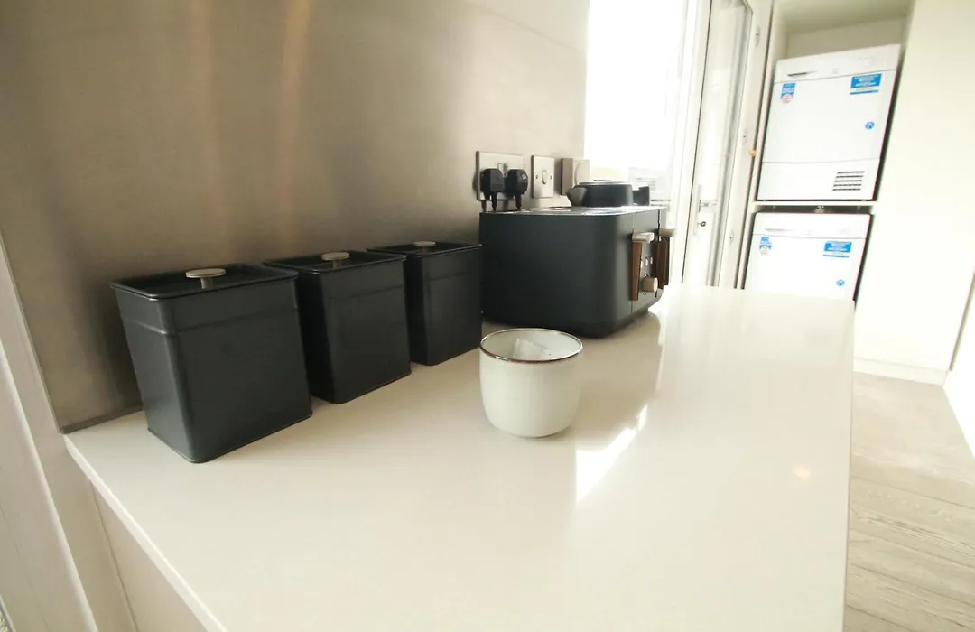 Ft6 Aldgate Apartments-1