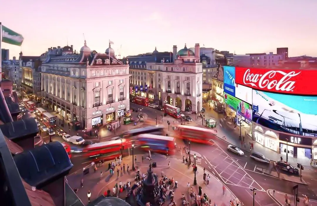 Piccadilly Wonderland Sleep 8 Vra-1