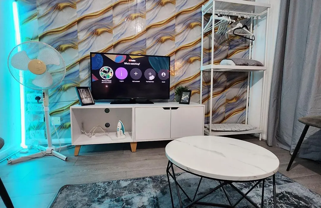 New Deluxe Studio Apt-2-1