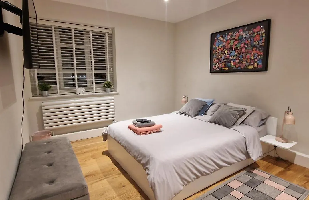 Luxe Hill Getaway Muswell Hill-1