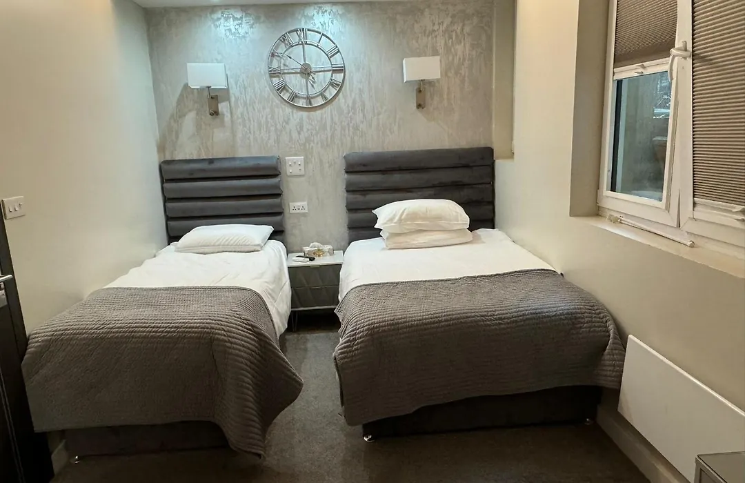 Park Avenue Hotel-1