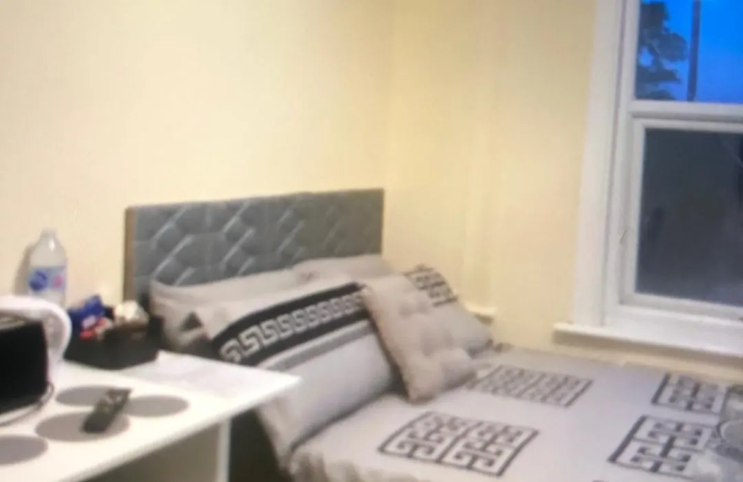 Grey Room Twin-1