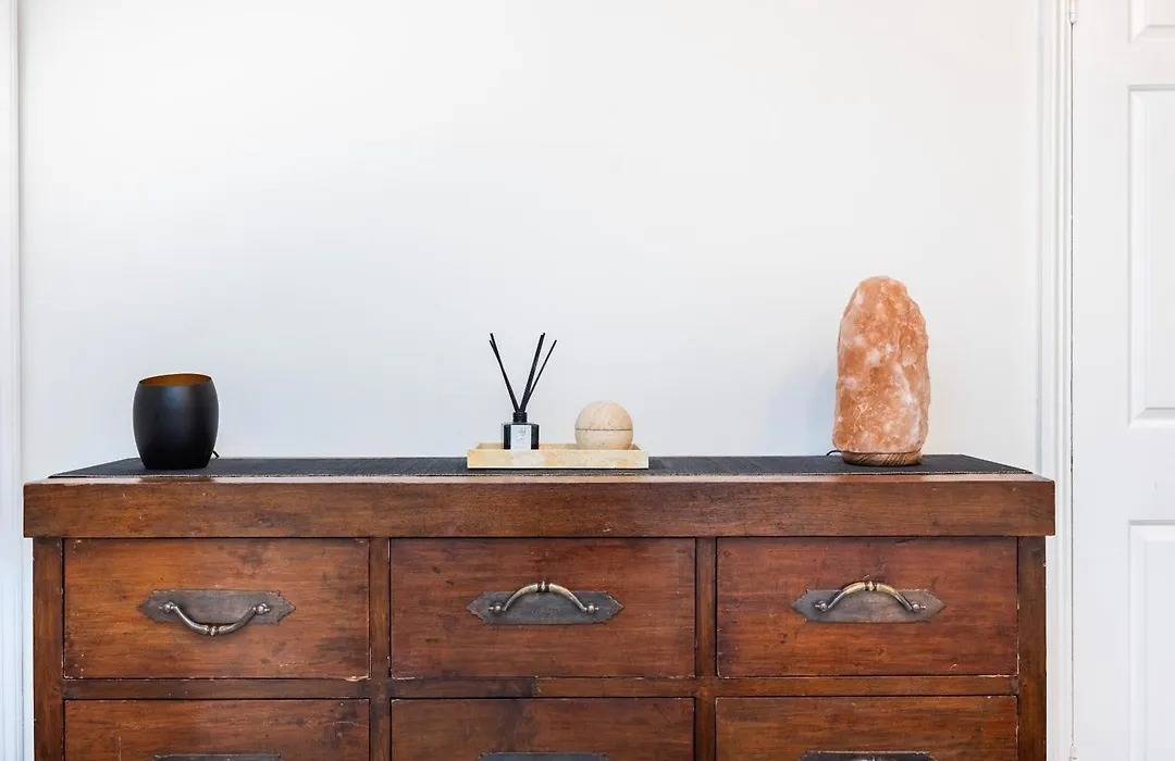 Stylish 1 Bedroom Retreat In North London-1