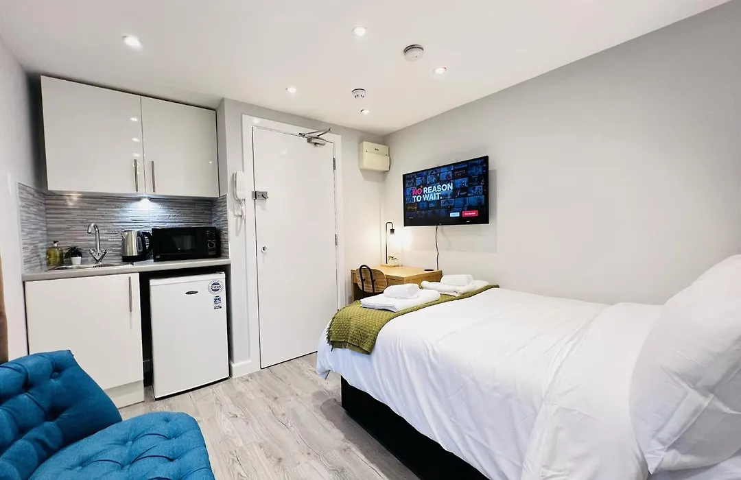 Battersea Studios By Sleepy-1