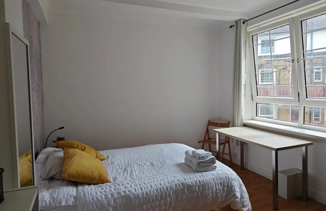 Stunning Large Double Bed Room-1