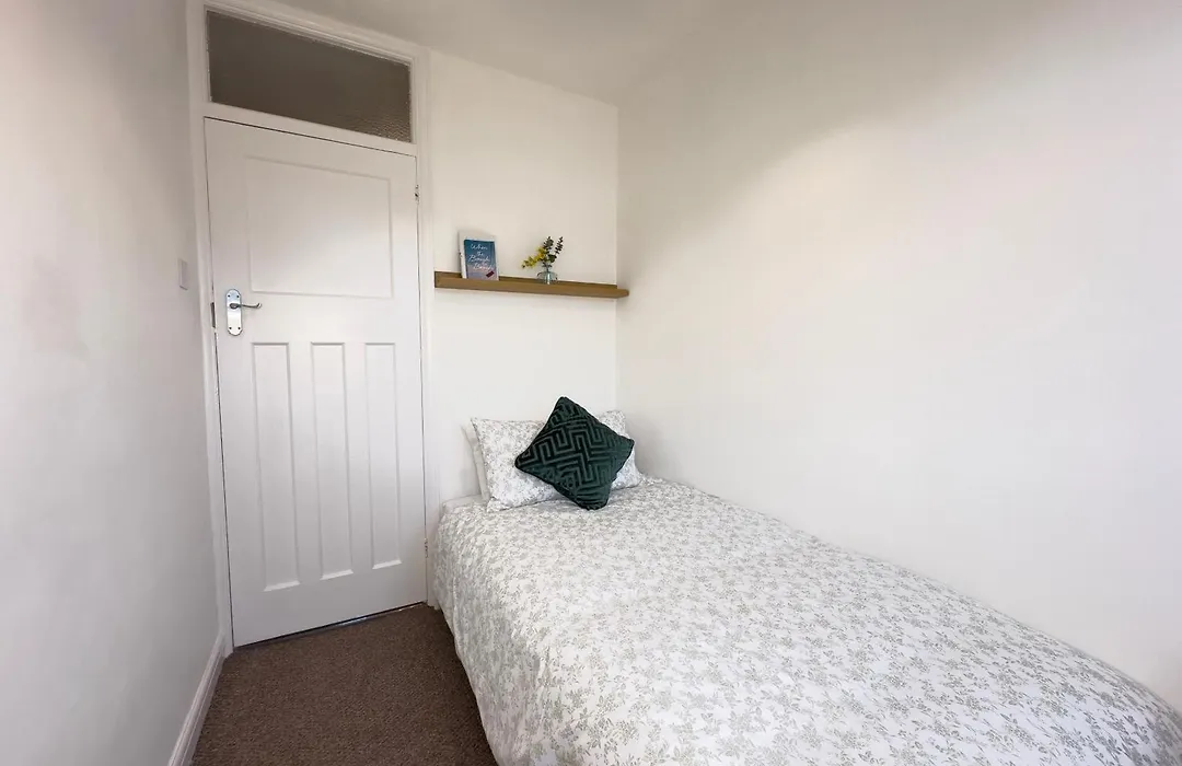 Cosy Home By Wembley Stadium-1