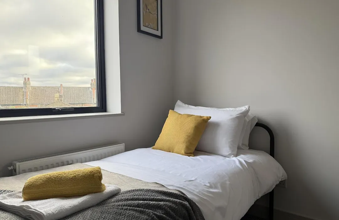 Buxton Road Suites-1