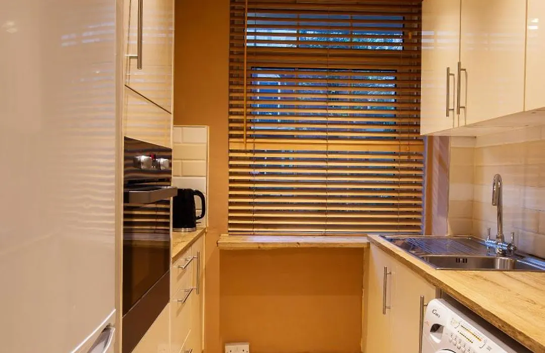 Urban Luxe Stays - Purbrook Bridge-1