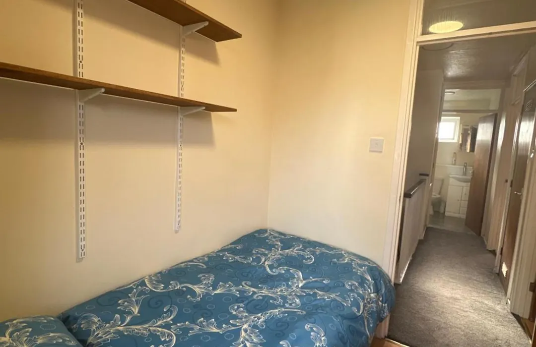 Nice Single Room Near Excel London-1