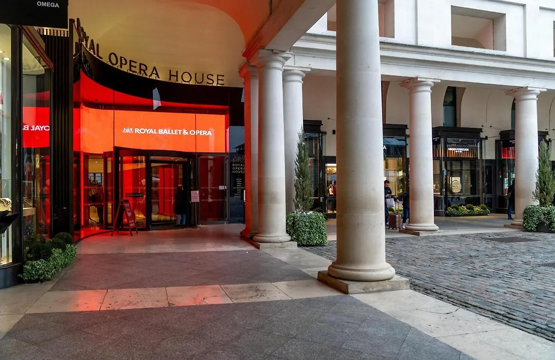 Cuthbert Suite - Heart Of Covent Garden!-1