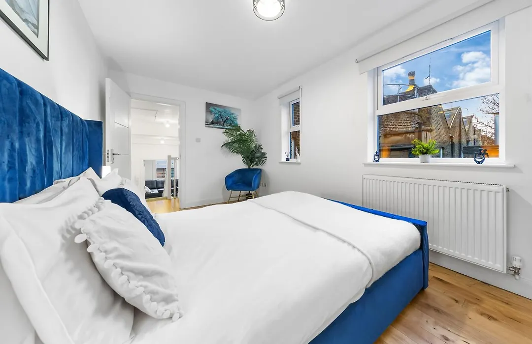 The Farringdon-1