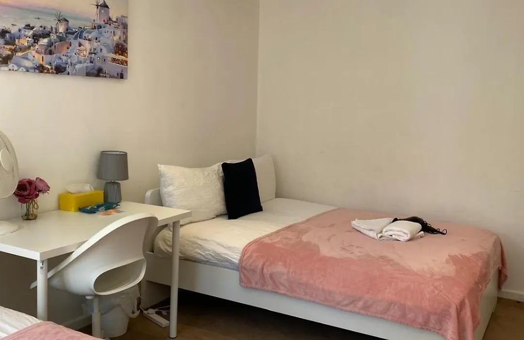 Fabulous Private Bedrooms Near Euston Station, Central London-1