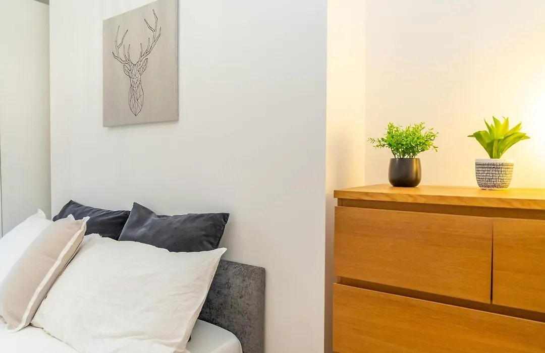 Location! 2 Bed/2Bath - Pro Host-1