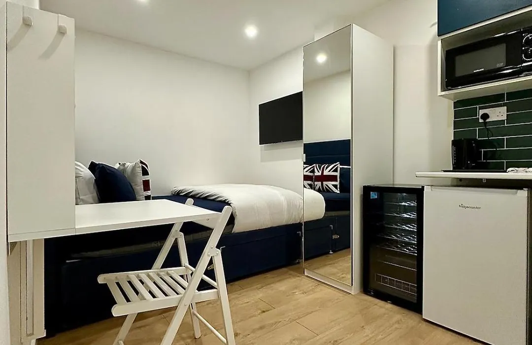 Studio Next To King Cross B-1
