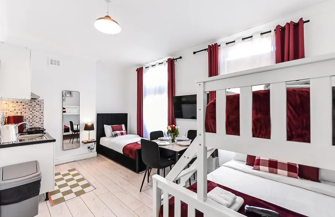 Lovely Apartments In Mornington Crescent Station-1