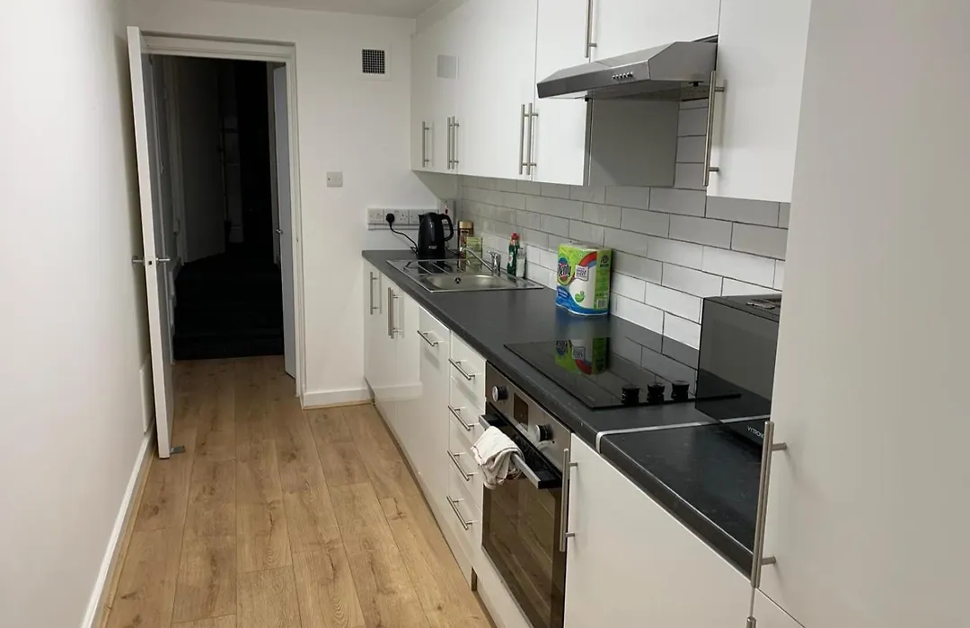 Mayfair Modern 2 Bed Home-1