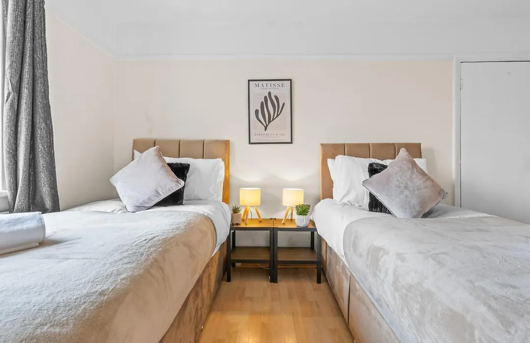 Cosy 2 Bed Flat, Wembley Stadium-1