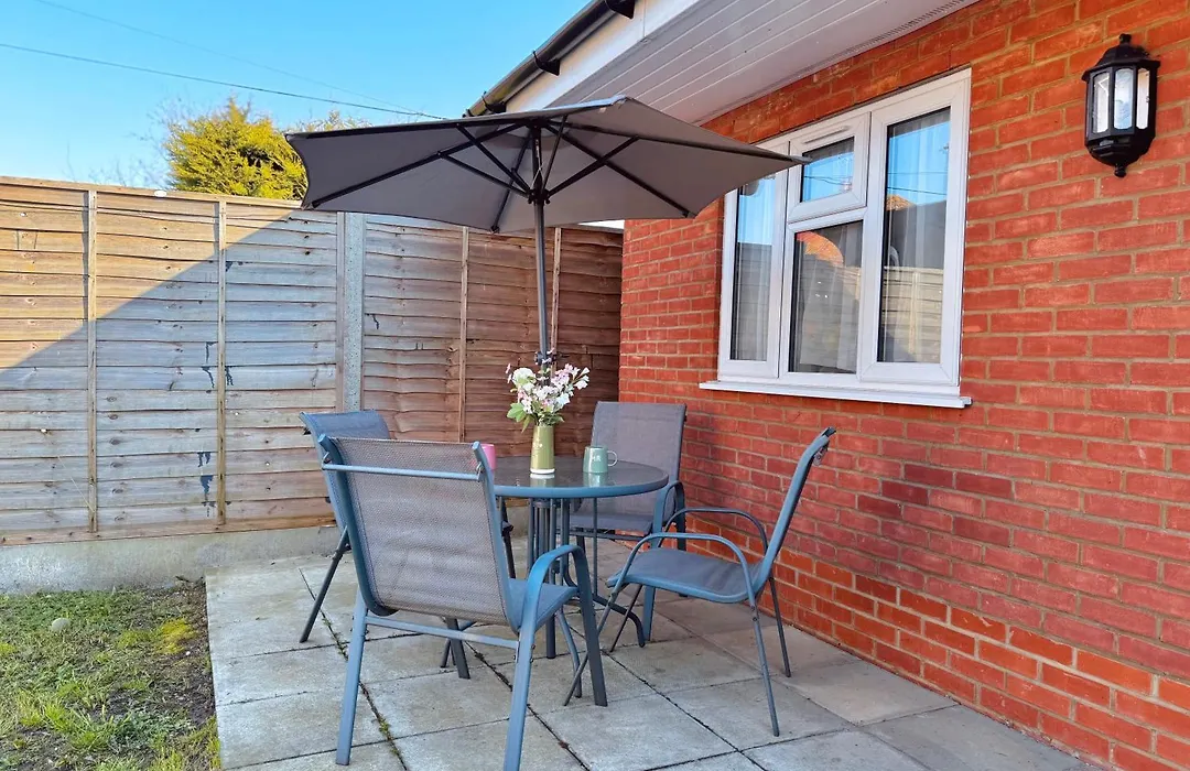 Garden 1-Bed Flat 30Min To Downtown & Free Parking-1