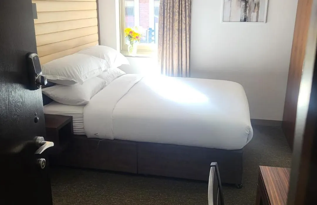 Bliss Boutique Central Room With Air Con 302-1