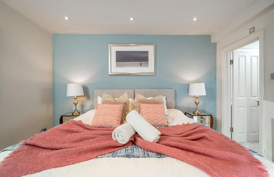 Niru Experience Hidden Gem In Chelsea 2Bd 2Ba-1