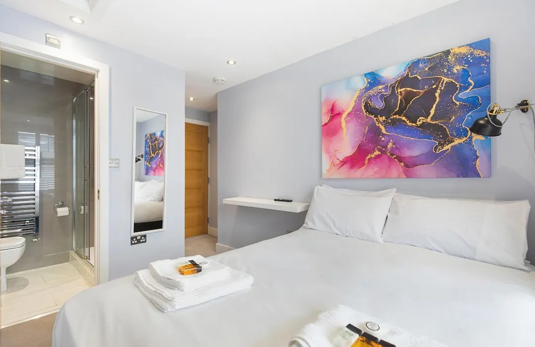 Blue Door Stay - 5 Bedroom Apartment In London, Uk-1