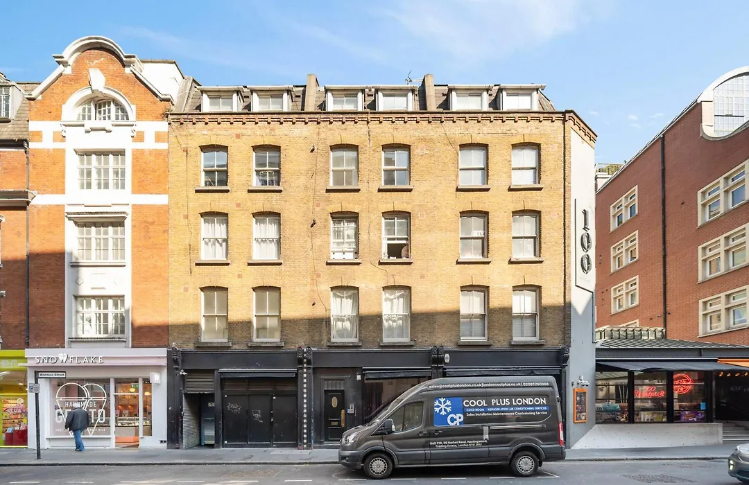 Chic 1-Bed Flat In The Heart Of Soho Wardour Street! No Lift 1Wd-1