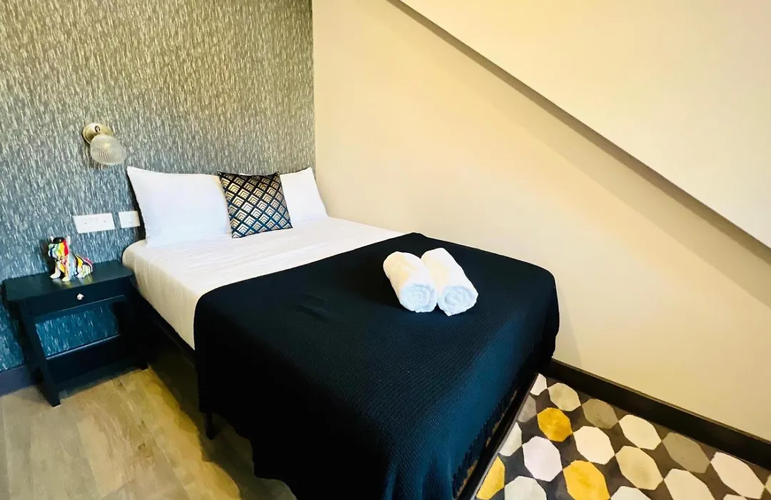 Caledonian House - Vibrant City Vibe Suites-1