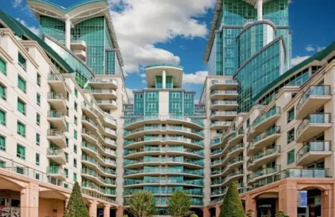 Luxury Modern 2Bd Flat In Centre-1