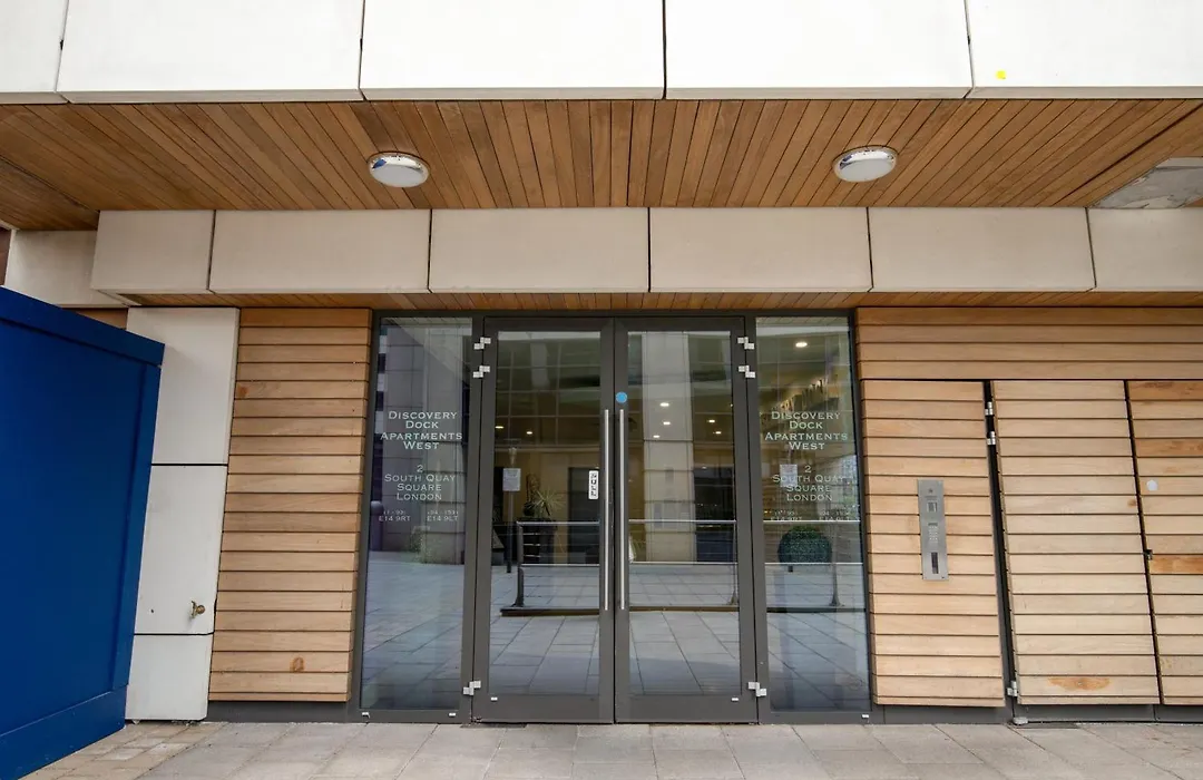 Londwell, Canary Wharf Boutique Balcony Apartment-1