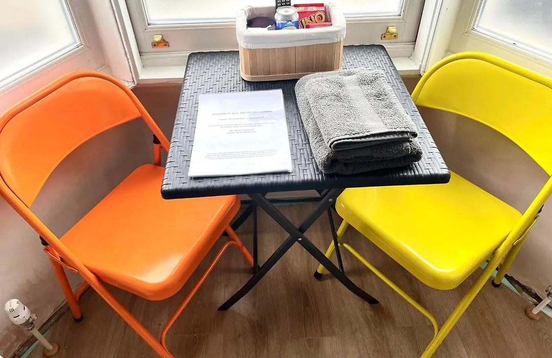 Comfy Stay In Wandsworth Town-1