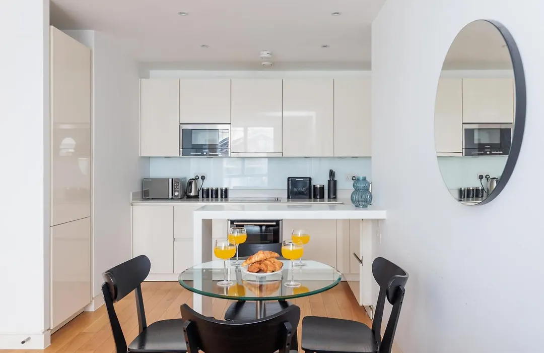 Luxury Holiday Let @ London City-1