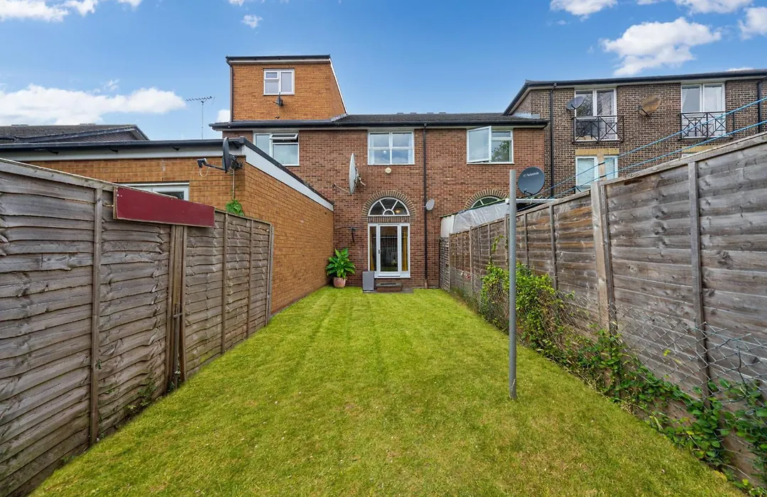 Dockside Home - 5 Comfy Beds-Perfect For Contractors And Families- Free Parking-1
