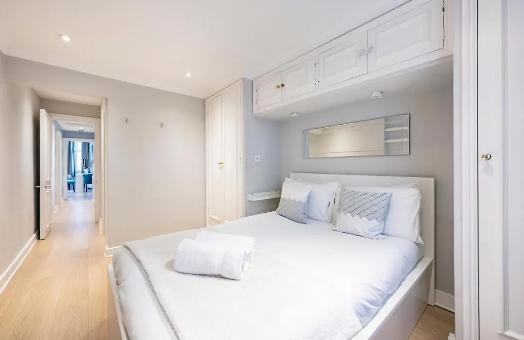 Chelsea Modern Apartments-1