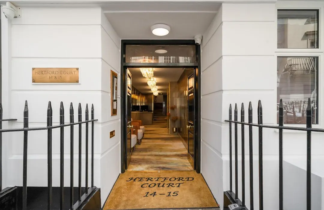 Luxurious 2-Bedroom Apartment In The Heart Of Mayfair H1-1